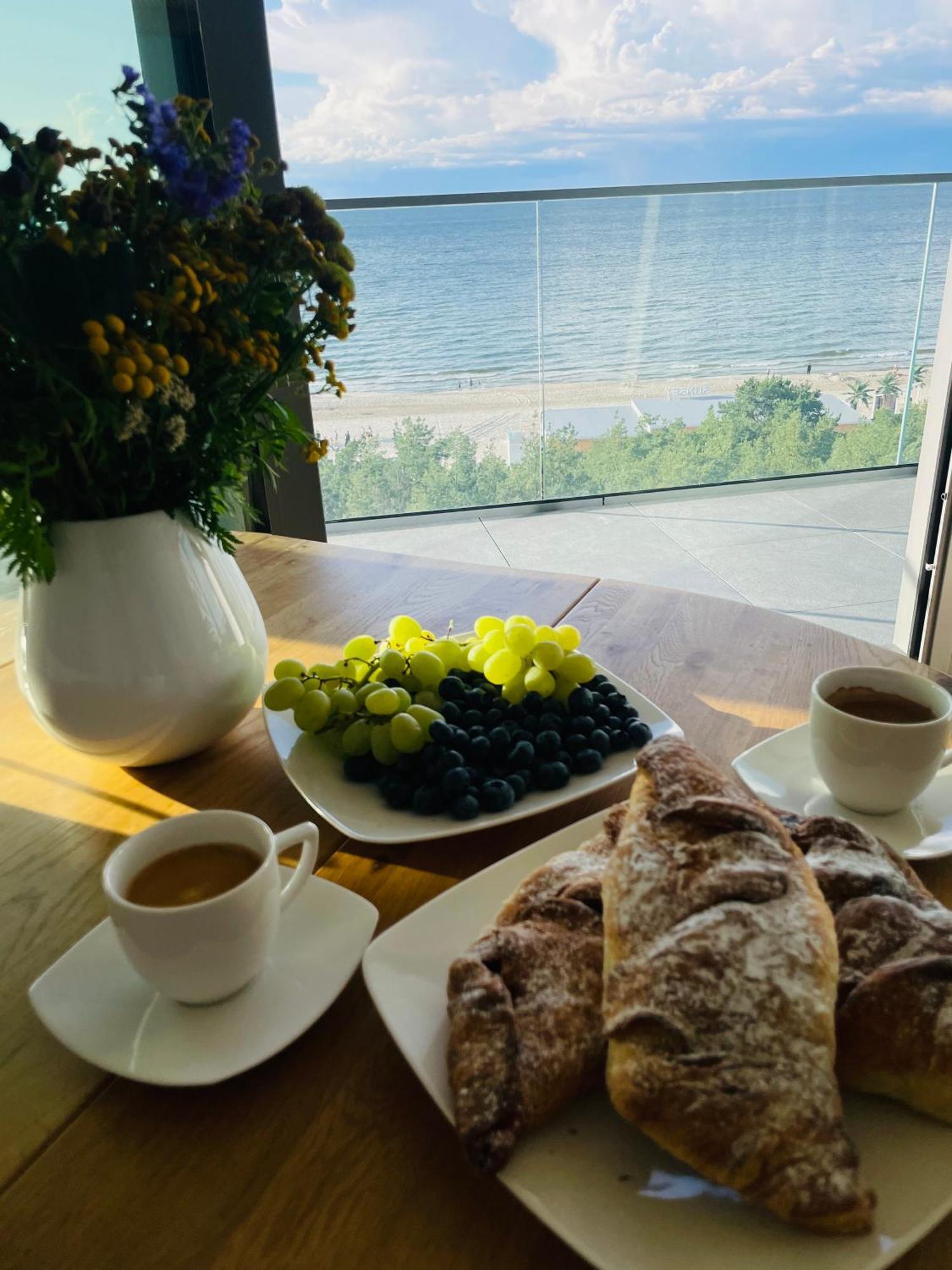 Апартаменти Wave Panorama - Sea View&spa *