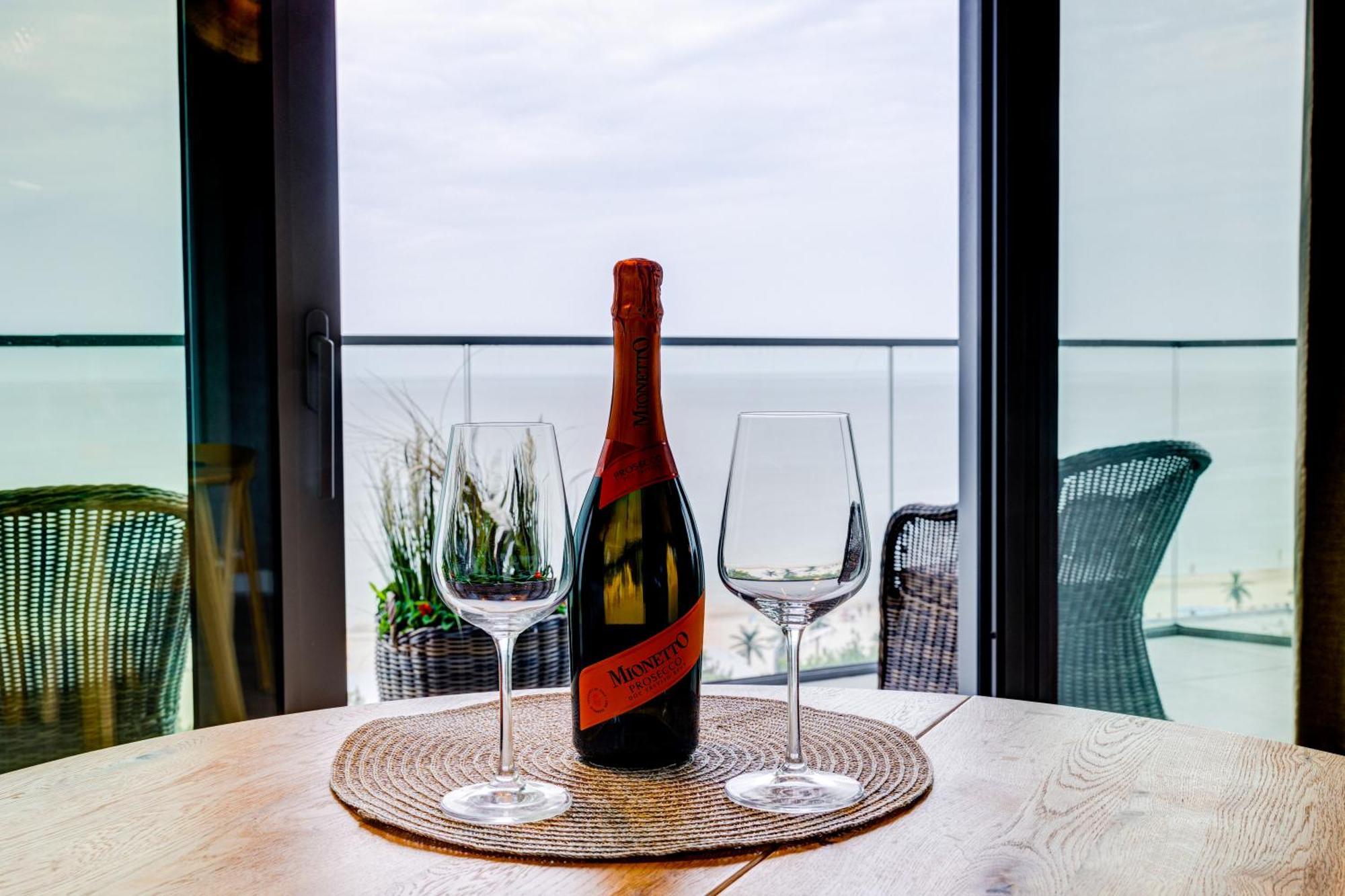 Leilighet Wave Panorama - Sea View&spa *