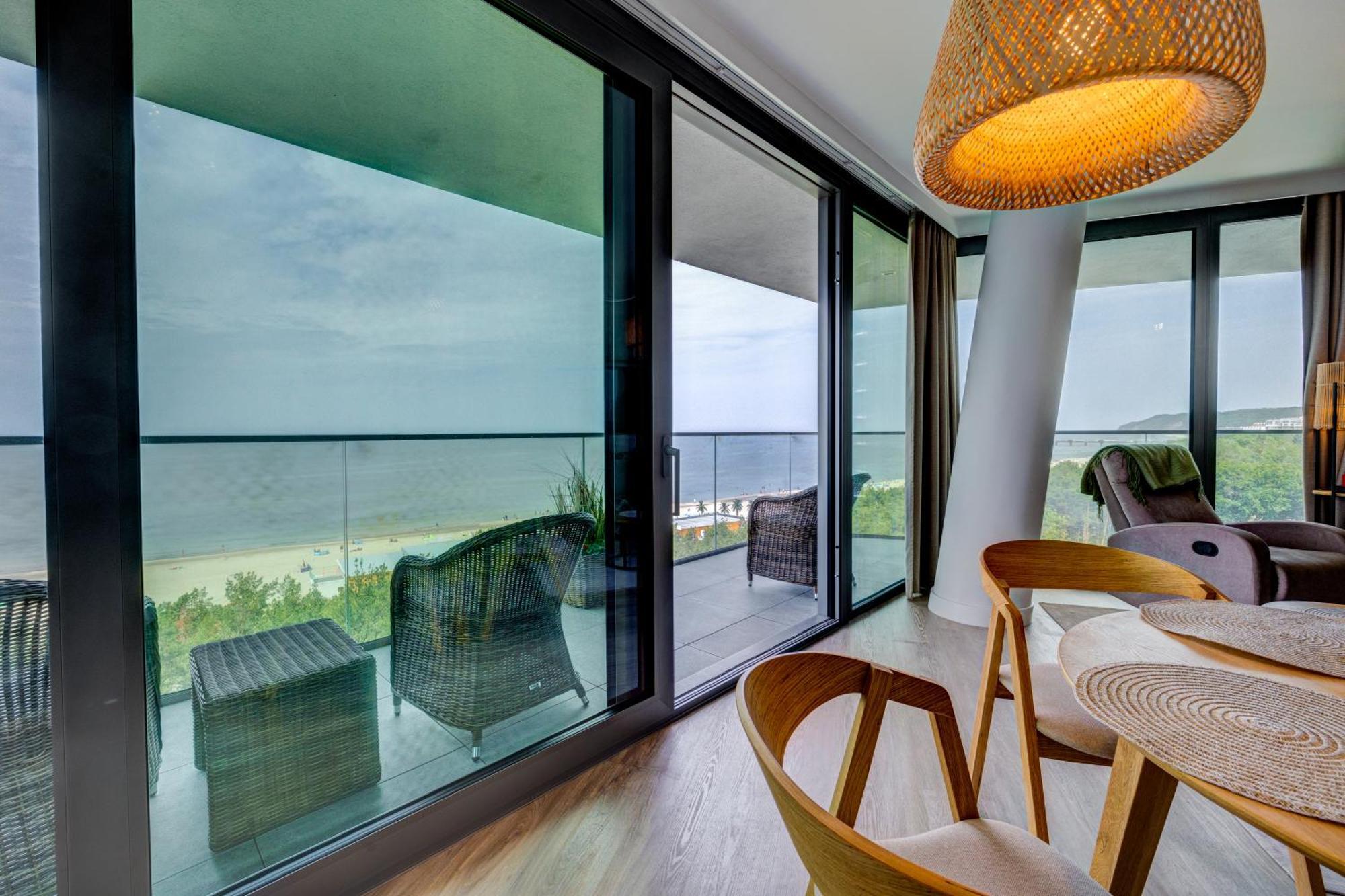 Апартаменти Wave Panorama - Sea View&spa Мендзиздроє