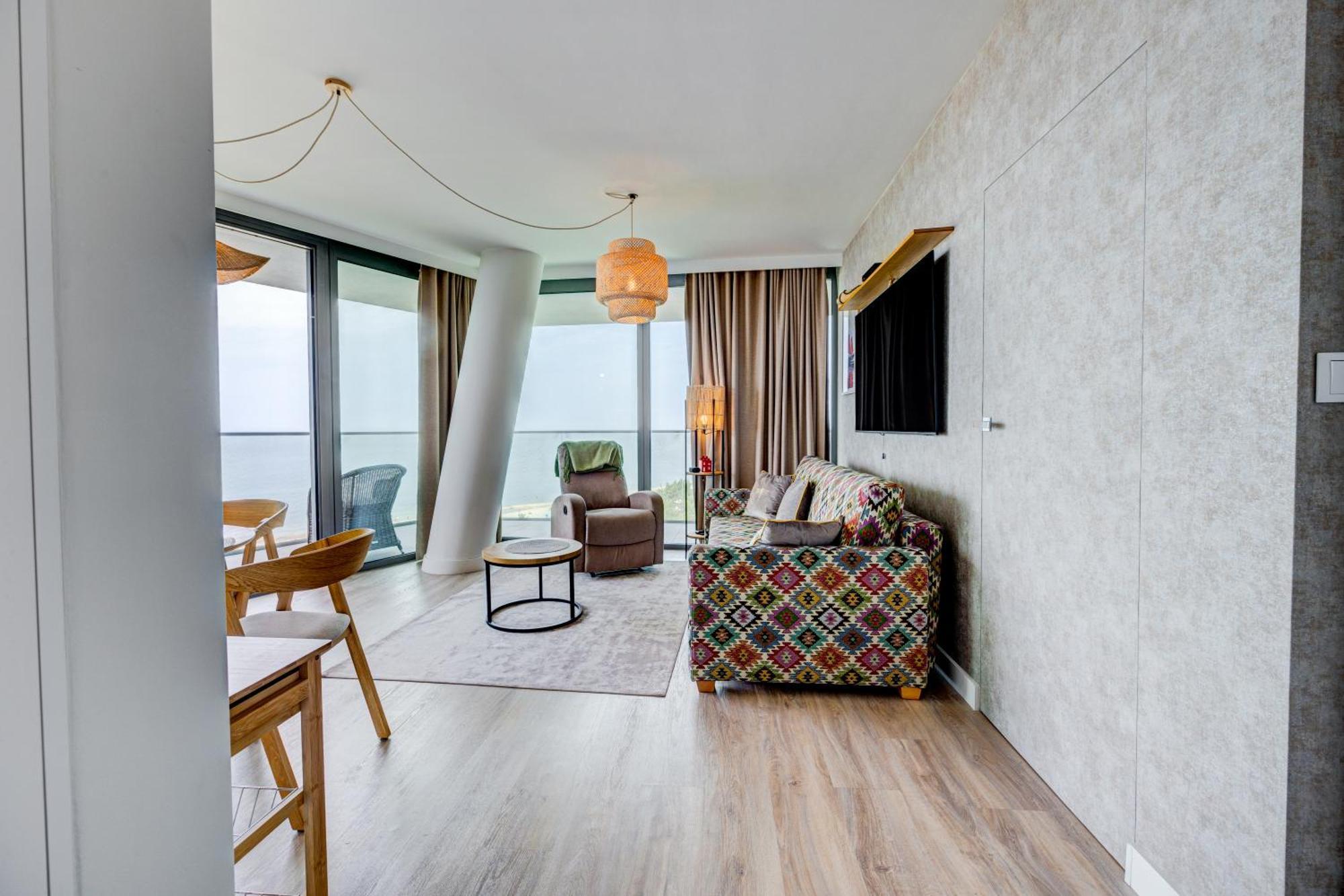 Апартаменти Wave Panorama - Sea View&spa *